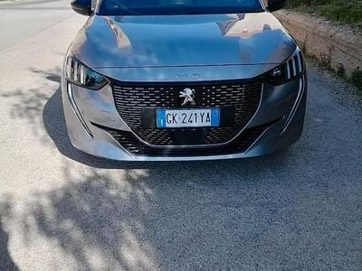 Usata Peugeot 208 GT 101 CV (74 kW) 2021 Grigio Utilitaria