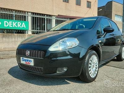 Usata Fiat Grande Punto Dynamic 77 CV (56 kW) 2009 Nero Utilitaria