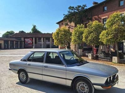 Usata BMW 520 122 CV (89 kW) 1982 Grigio Berlina