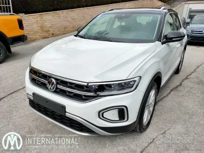 Usata VW T-Roc Style 150 CV (110 kW) 2024 Bianco SUV