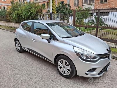 Usata Renault Clio IV 75 CV (55 kW) 2017 Grigio Berlina