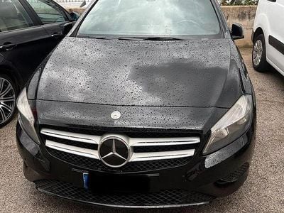 Usata Mercedes A180 108 CV (79 kW) 2014 Nero Berlina