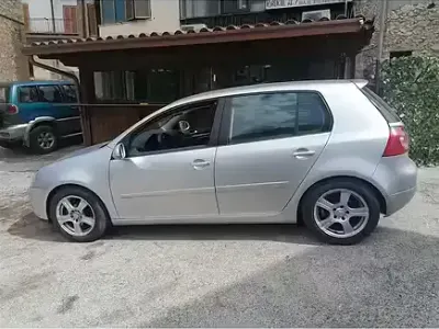 Usata VW Golf IV 140 CV (102 kW) 2004 Grigio Berlina