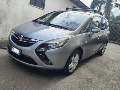 usata Opel Zafira Tourer full optional interni premium