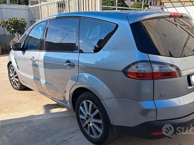 Usata Ford S-MAX Titanium 140 CV (102 kW) 2010 Grigio Monovolume