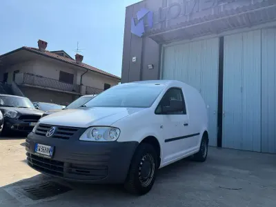 Usata VW Caddy 69 CV (50 kW) 2005 Bianco Monovolume