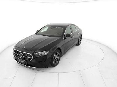 Usado Mercedes E200 Advanced 163 CV (119 kW) 2025 Negro Berlina