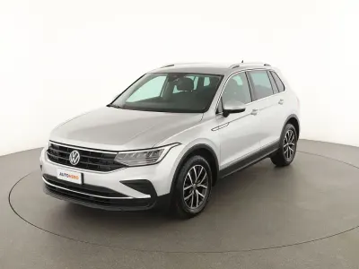 Usata VW Tiguan Life 150 CV (110 kW) 2021 Argento SUV
