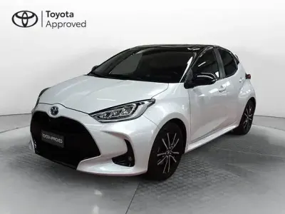 Brugt Toyota Yaris Hybrid Style 116 HK (85 kW) 2022 Hvid Sedan