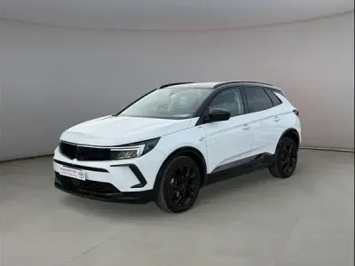 Usata Opel Grandland X GS Line 131 CV (96 kW) 2022 Bianco SUV