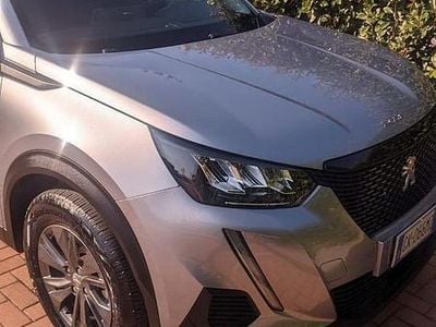 Usata Peugeot 2008 Active 102 CV (75 kW) 2022 Grigio SUV