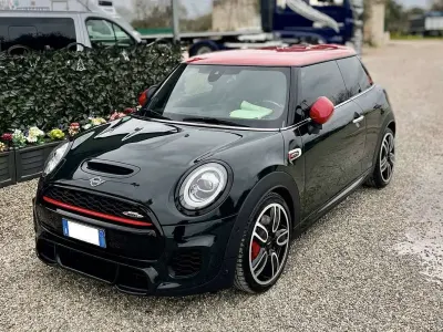 Usata Mini John Cooper Works 231 CV (169 kW) 2019 Verde Utilitaria