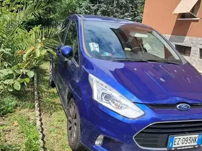 Usata Ford B-MAX 75 CV (55 kW) 2015 Blu Monovolume
