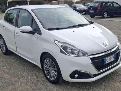 Usata Peugeot 208 Allure 82 CV (60 kW) 2017 Bianco Utilitaria