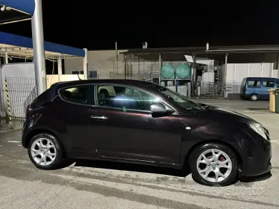 Usata Alfa Romeo MiTo 90 CV (66 kW) 2009 Nero Utilitaria