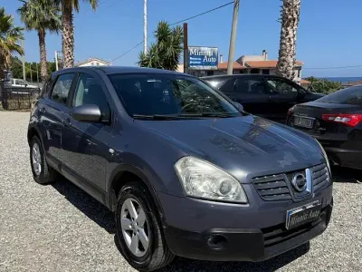 Usata Nissan Qashqai Acenta 150 CV (110 kW) 2008 Grigio SUV