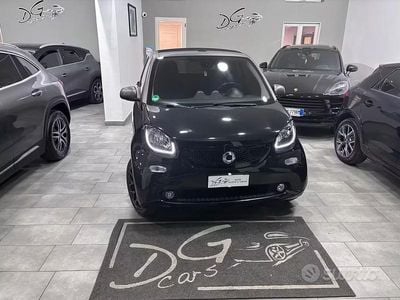 Usata Smart ForTwo Cabrio Passion 90 CV (66 kW) 2016 Nero Cabrio