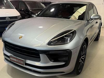 Usata Porsche Macan S 381 CV (280 kW) 2023 Argento dolomite SUV