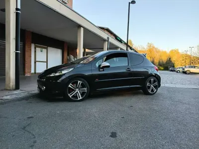 Usata Peugeot 207 GTi 174 CV (127 kW) 2008 Nero Berlina
