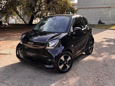 Usata Smart ForTwo Coupé 60 kW (82 CV) 2021 Nero Utilitaria