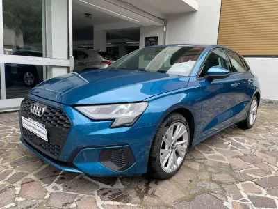 Usata Audi A3 Business 150 CV (110 kW) 2022 Blu/azzurro Berlina