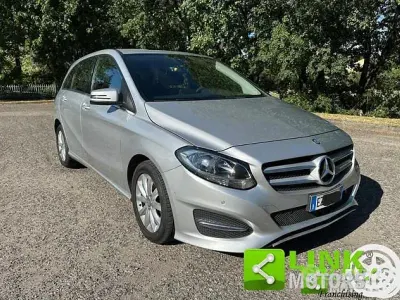 Usata Mercedes B200 Executive 136 CV (100 kW) 2015 Grigio Utilitaria