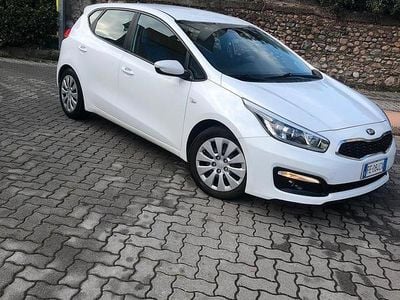 Usata Kia Ceed 110 CV (80 kW) 2016 Bianco Utilitaria