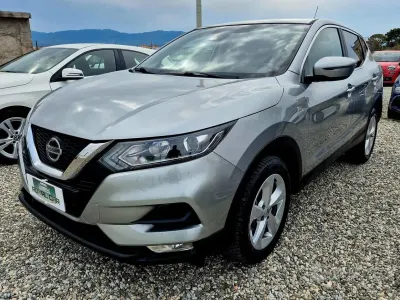 Gebraucht Nissan Qashqai 116 PS (85 kW) 2019 Grau SUV