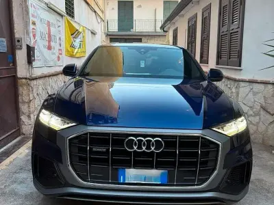 Usata Audi Q8 231 CV (169 kW) 2020 Bluazzurro SUV
