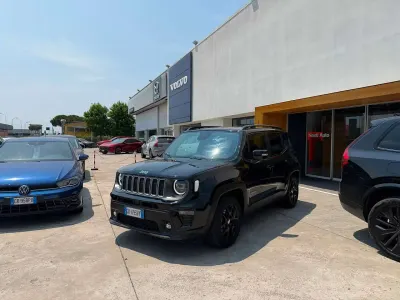 Usata Jeep Renegade 131 CV (96 kW) 2023 Brilliant black SUV