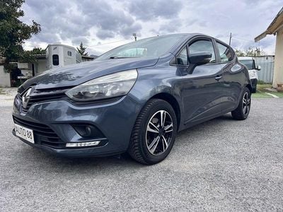 Usata Renault Clio IV Intens 75 CV (55 kW) 2017 Grigio Berlina
