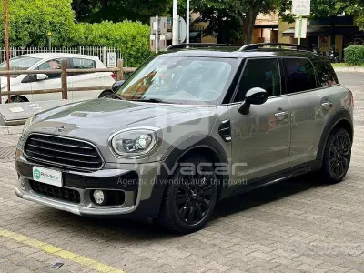 Begagnad Mini Cooper Countryman 136 HK (100 kW) 2019 Grå SUV