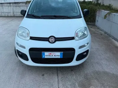 Usata Fiat Panda Lounge 69 CV (50 kW) 2020 Bianco Utilitaria