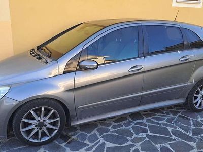 Usata Mercedes B200 140 CV (102 kW) 2007 Monovolume
