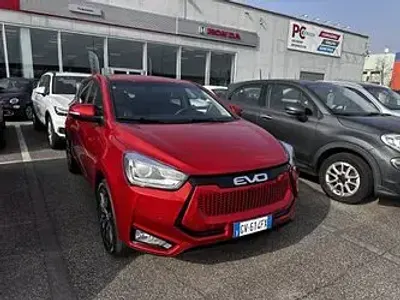 Usado EVO Evo 3 107 CV (78 kW) 2022 Rojo SUV