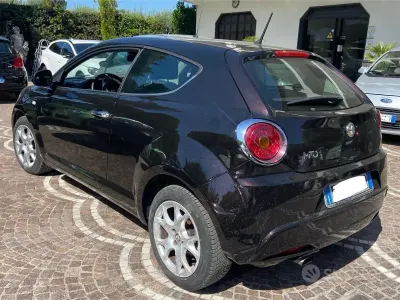 Usata Alfa Romeo MiTo 94 CV (69 kW) 2012 Nero Utilitaria