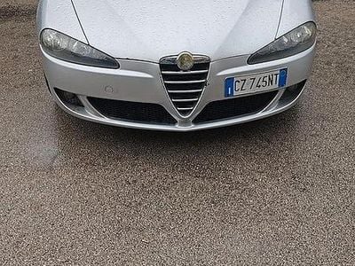 Usata Alfa Romeo 147 Exclusive 150 CV (110 kW) 2006 Grigio Utilitaria