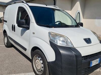 Usata Peugeot Bipper 75 CV (55 kW) 2010 Bianco Monovolume
