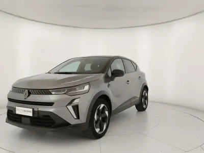Usata Renault Captur Techno 90 CV (66 kW) 2025 Grigio SUV
