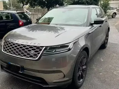 Usata Land Rover Range Rover Velar R-Dynamic 179 CV (131 kW) 2019 Grigio SUV