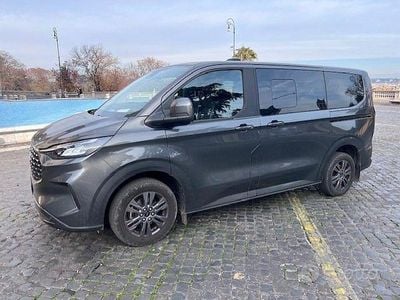 Usata Ford Tourneo Custom Titanium 170 CV (125 kW) 2024 Grigio Furgone
