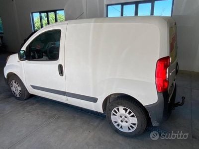 Usata Peugeot Bipper 73 CV (53 kW) 2008 Bianco Monovolume