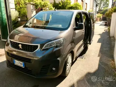 Usata Peugeot Traveller 116 CV (85 kW) 2017 Grigio Monovolume