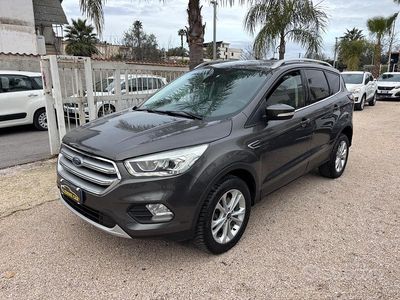 Grigio Usata 2017 Ford Kuga SUV | 10.499 € (Ottimo prezzo)