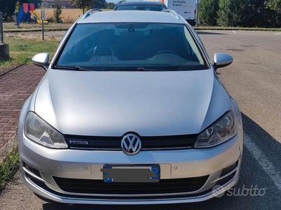 Usata VW Golf VII Highline 110 CV (80 kW) 2015 Grigio Station wagon
