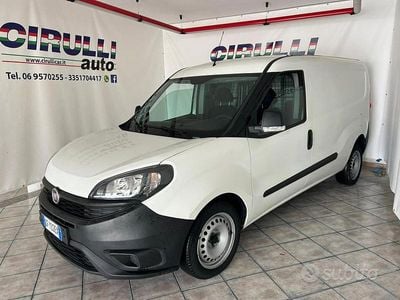 Usata Fiat Doblò Easy 105 CV (77 kW) 2021 Bianco pastello Monovolume