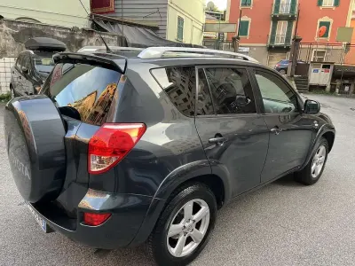 Usata Toyota RAV4 Luxury 177 CV (130 kW) 2009 SUV