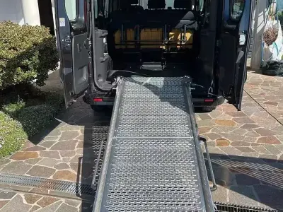 Usata Opel Vivaro 145 CV (106 kW) 2018 Nero Monovolume