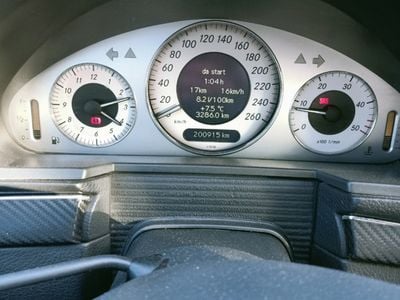Mercedes E270