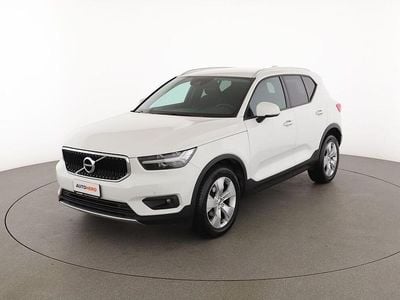 Usata Volvo XC40 Momentum 163 CV (119 kW) 2021 Bianco SUV